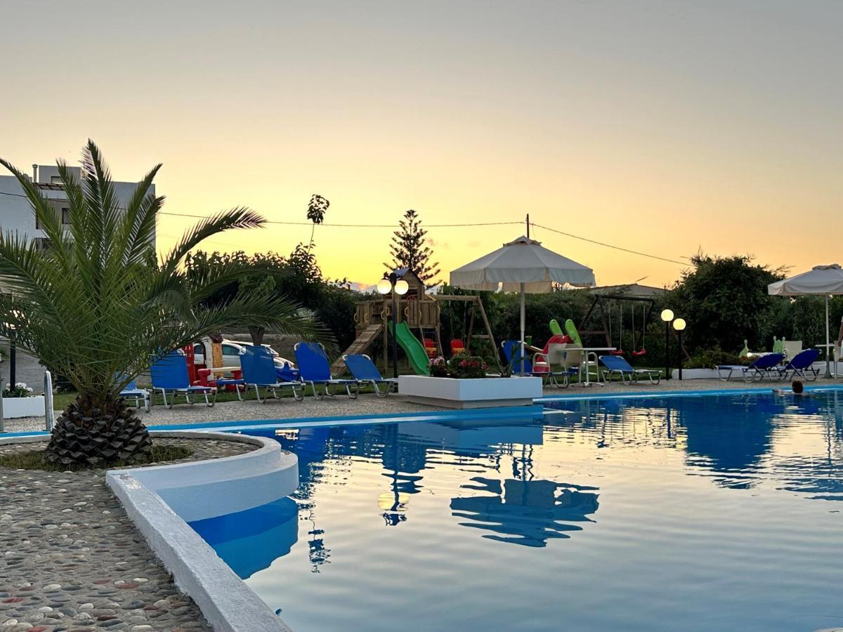 Albatross Hotel Maleme Exteriér fotografie